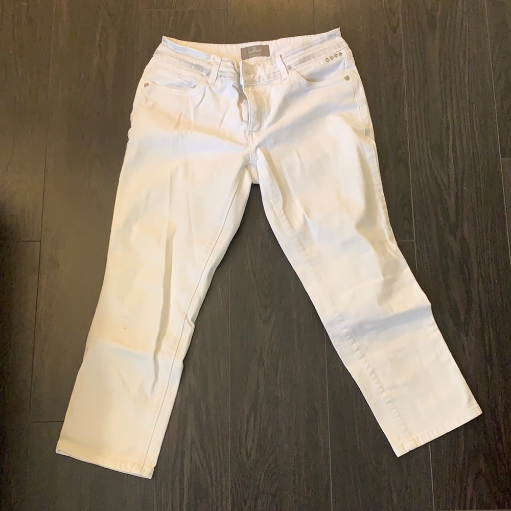White denim capris